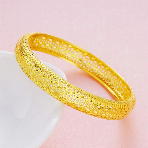 Hollow Pattern Cuff Gold Bracelet - TSZjewelry