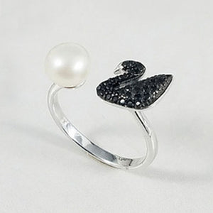 White Pearl Black Swan Ring - TSZjewelry